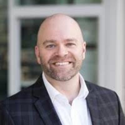 Aaron McLear headshot